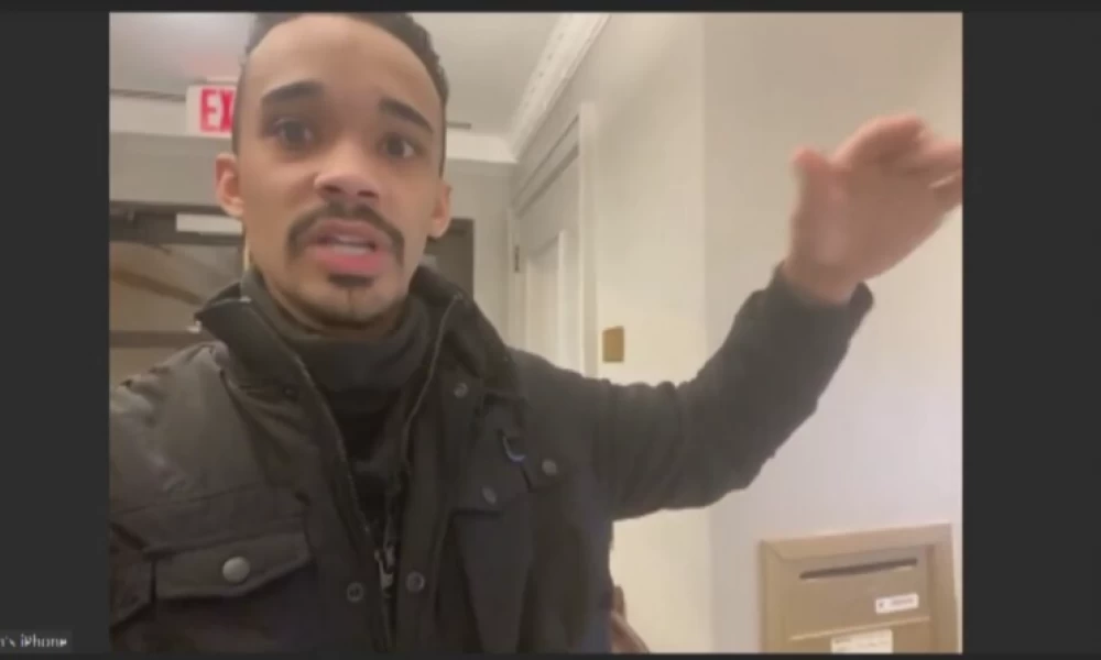 Αμερικανικά ΜΜΕ πλήρωσαν αριστερό που ήταν στα γεγονότα του Καπιτωλίου